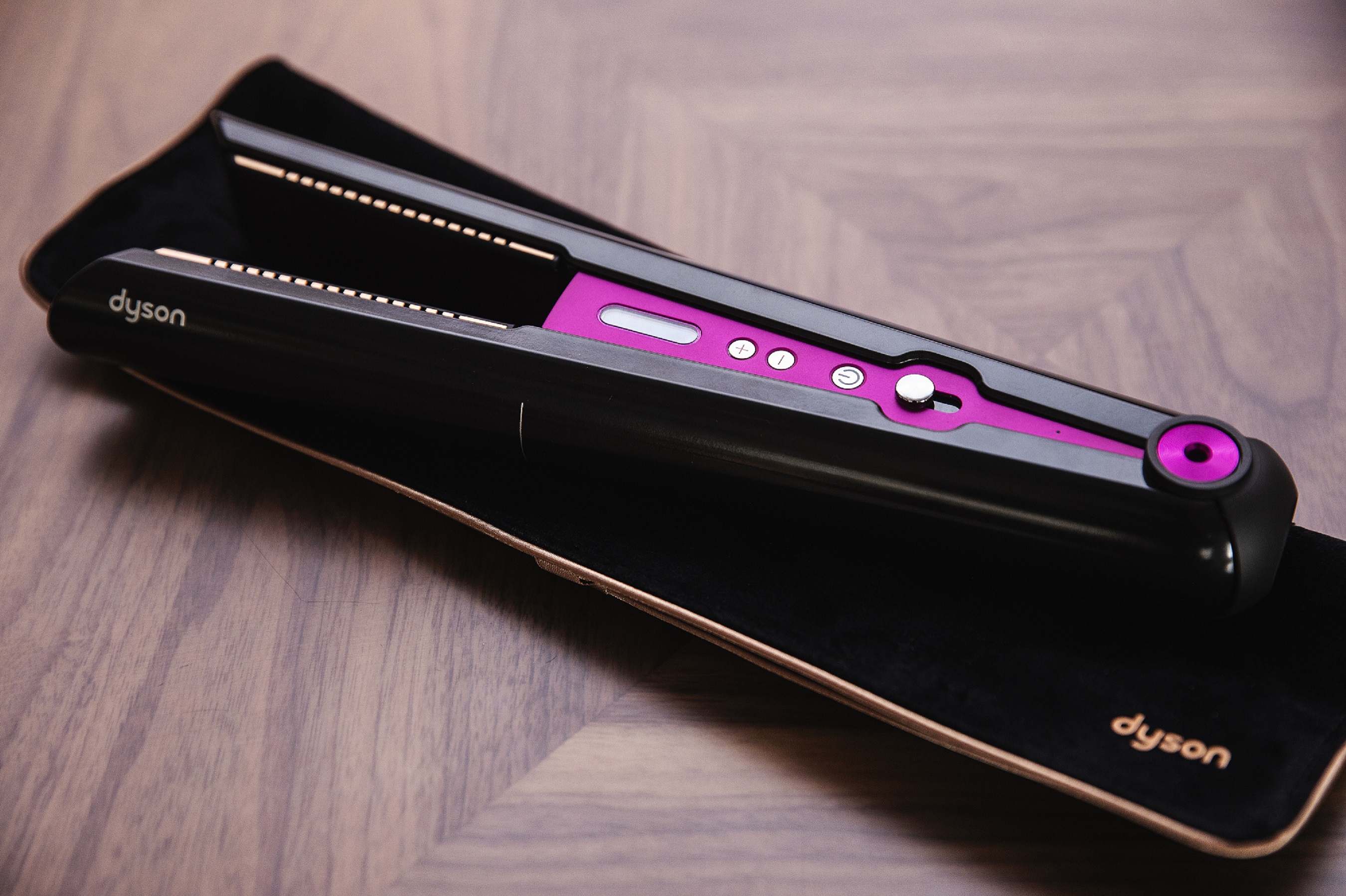 Introducing the Dyson CorraleTM the only hair straightener with flexing plate technology, in UAE