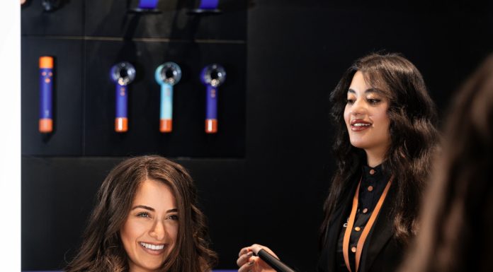 Dyson welcomes the UAE community to enjoy complimentary styling sessions in store or at home