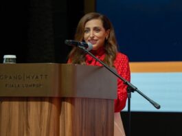 بدور القاسمي تدعو الناشرين إلى وضع محو الأمية في قلب توجهات عصر الذكاء الاصطناعي